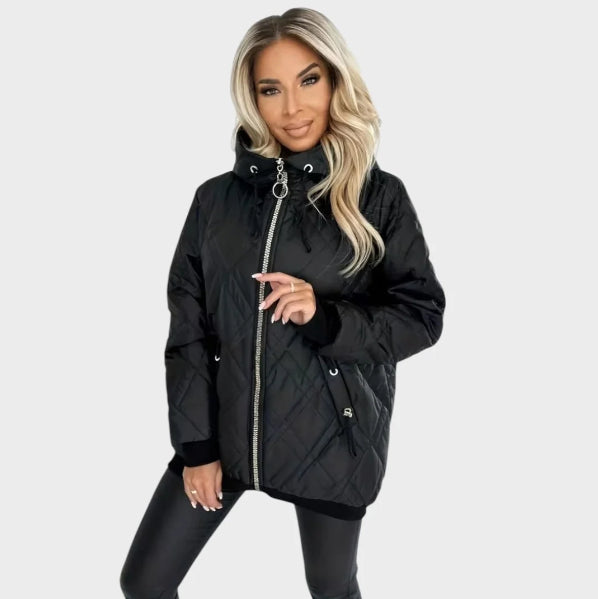 Paola | Chaqueta acolchada con capucha y cremallera negra