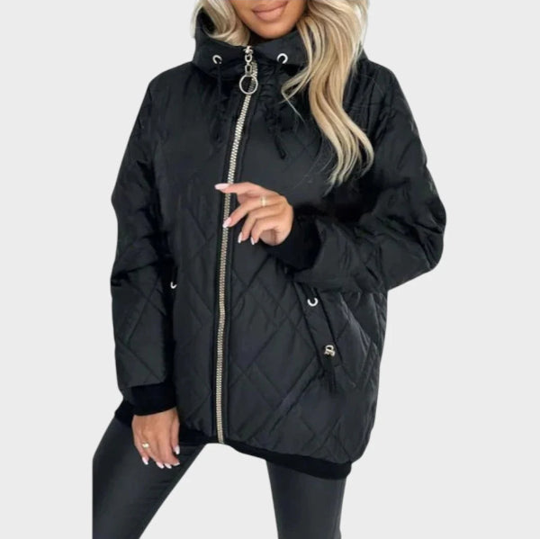 Paola | Chaqueta acolchada con capucha y cremallera negra